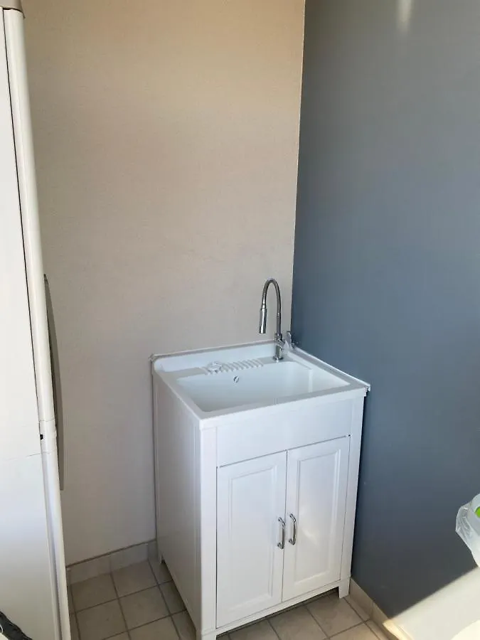 Blue Sea Rooms Apartment 칼리아리 게스트하우스