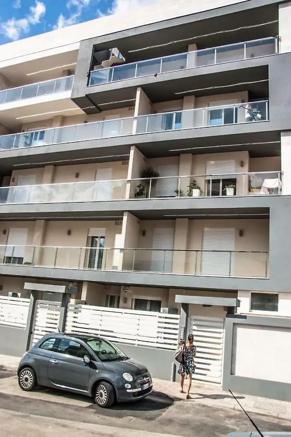 Blue Sea Rooms Apartment Cagliari İtalya