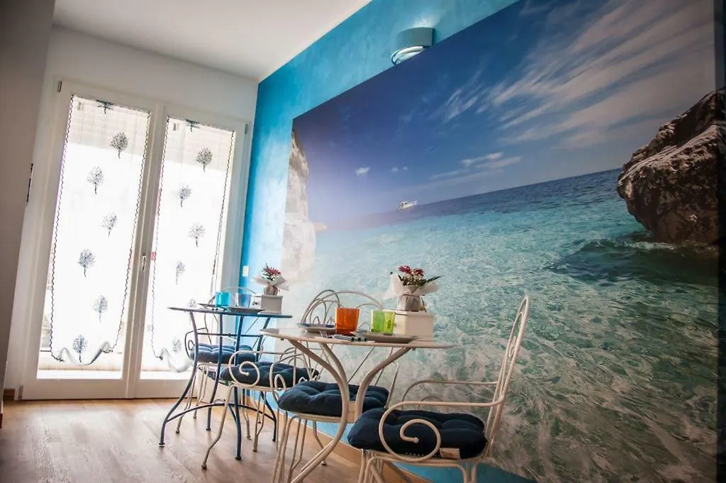 Blue Sea Rooms Apartment 칼리아리 0*,