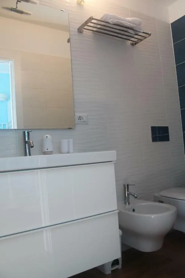 Blue Sea Rooms Apartment 칼리아리